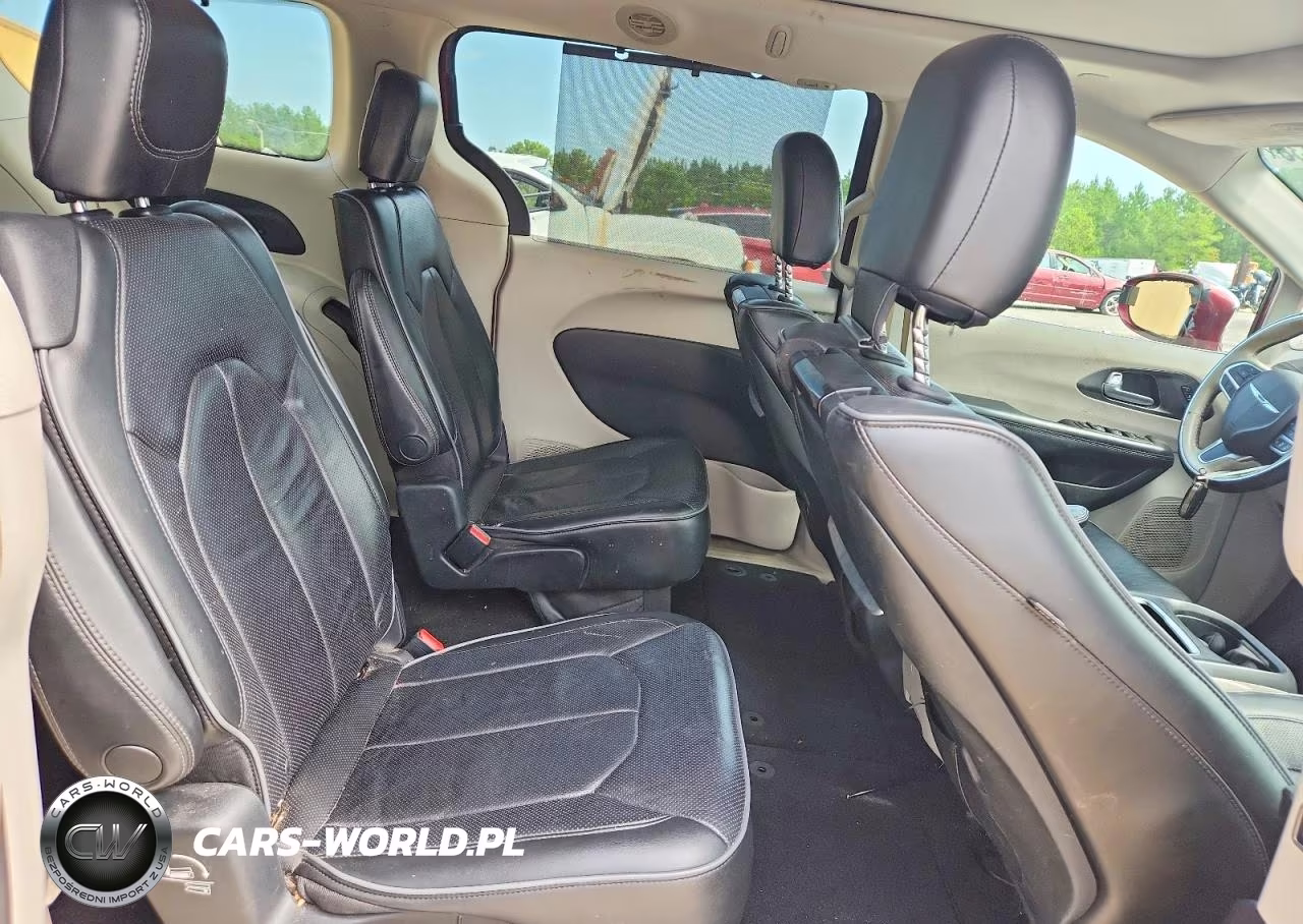 2017 Chrysler Pacifica Limited VIN:2C4RC1GG5HR650709 - 11
