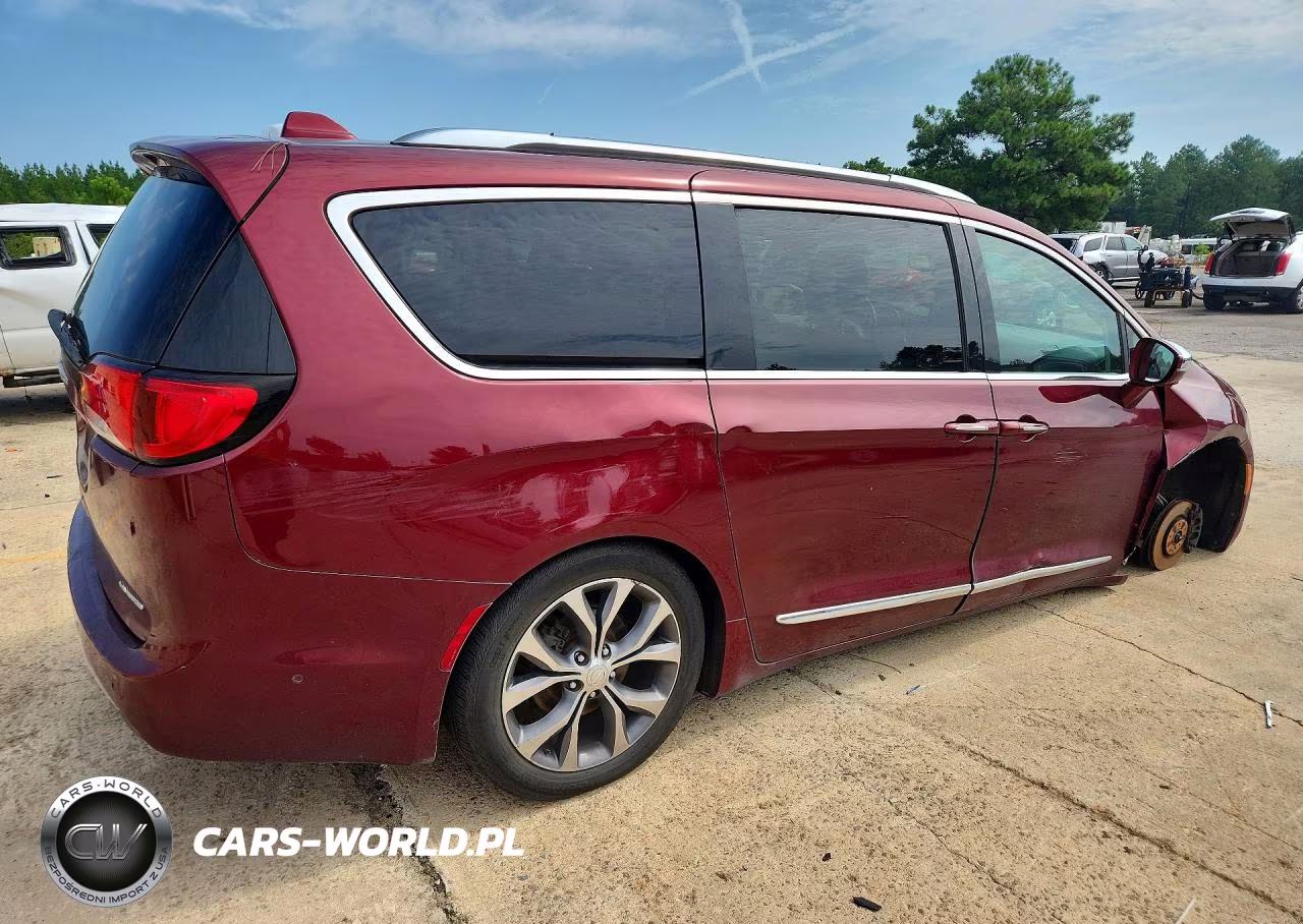 2017 Chrysler Pacifica Limited VIN:2C4RC1GG5HR650709 - 3