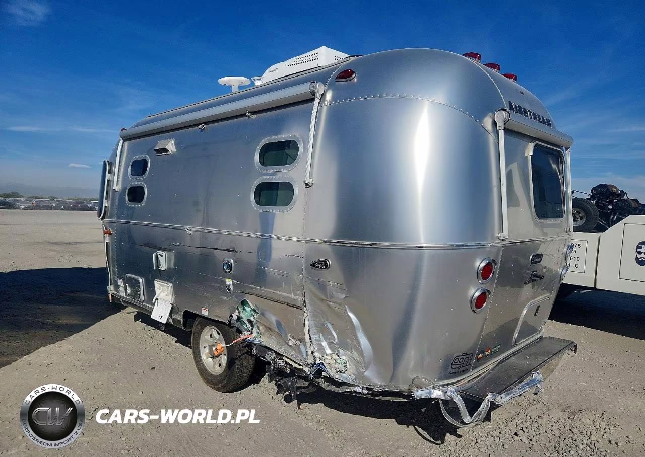 2022 Airstream Caravel VIN:1STCMAA18NJ562603 - 3