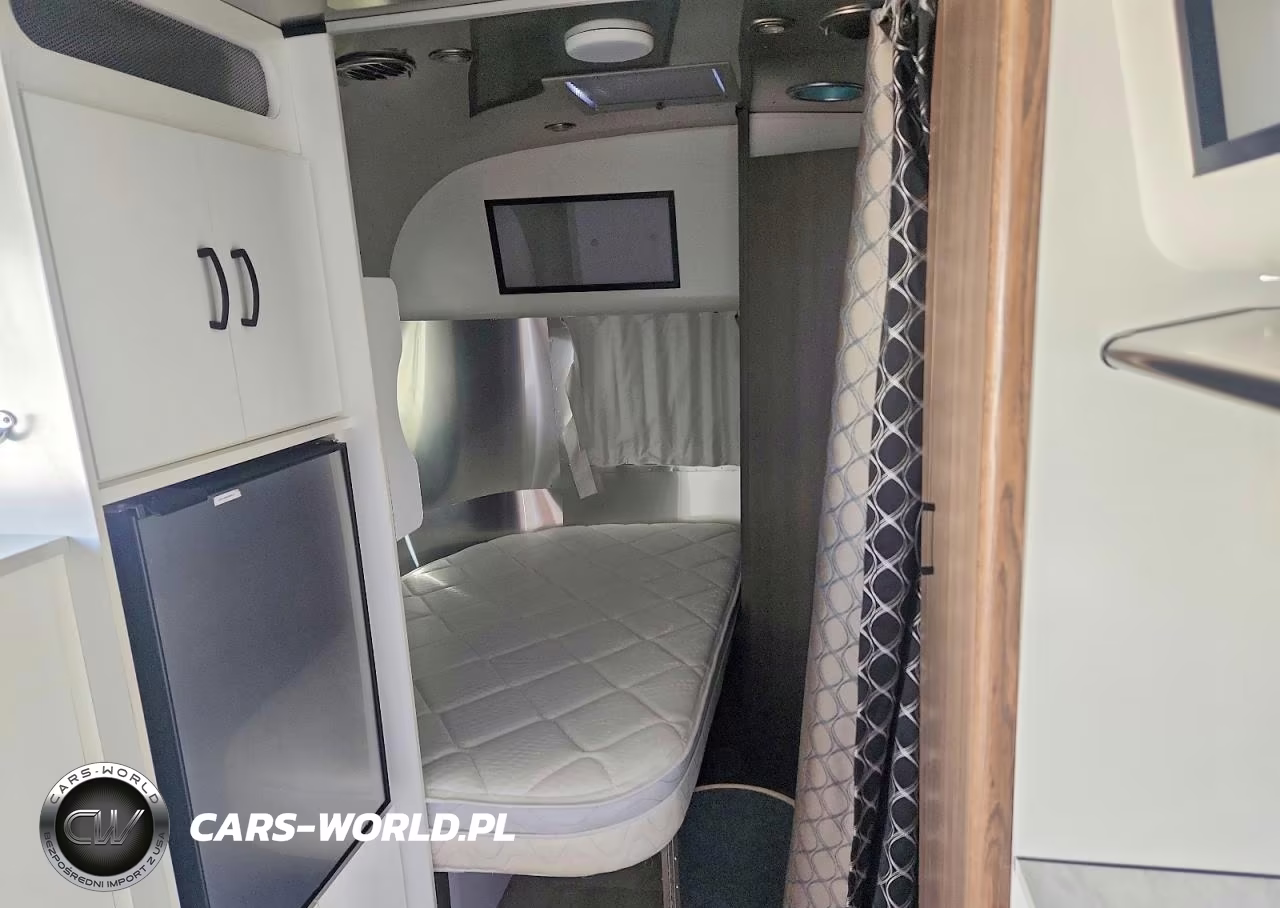 2022 Airstream Caravel VIN:1STCMAA18NJ562603 - 6