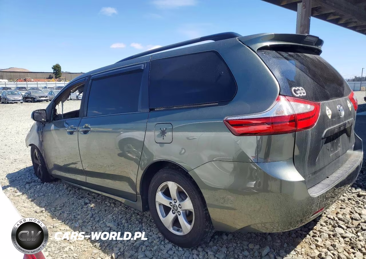 2019 Toyota Sienna Le VIN:5TDKZ3DC2KS005513 - 2