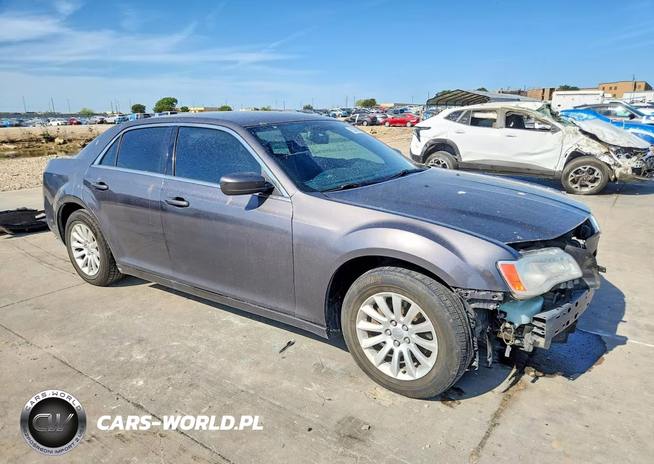 2013 Chrysler 300 VIN:2C3CCAAG9DH600429 - 4