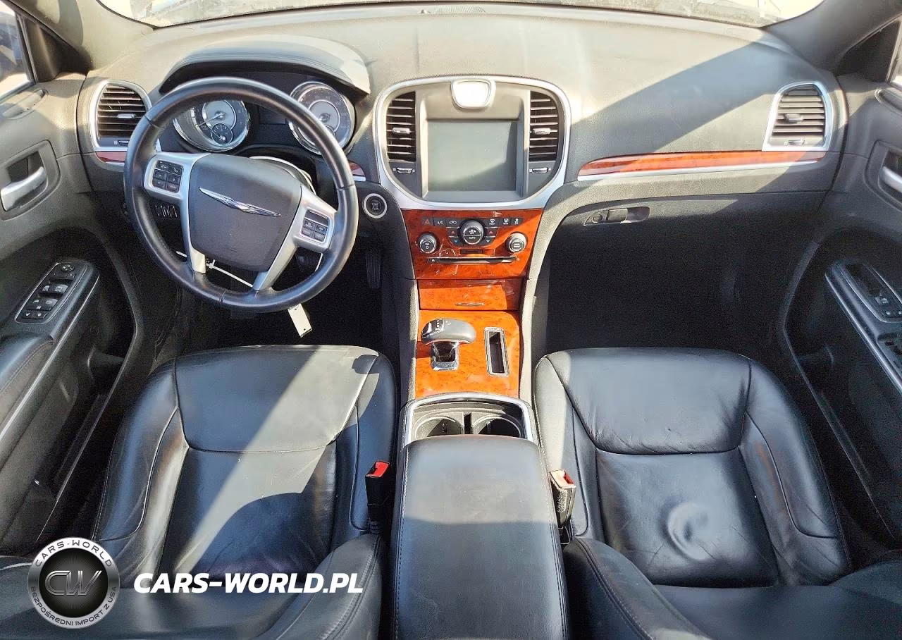 2013 Chrysler 300 VIN:2C3CCAAG9DH600429 - 8