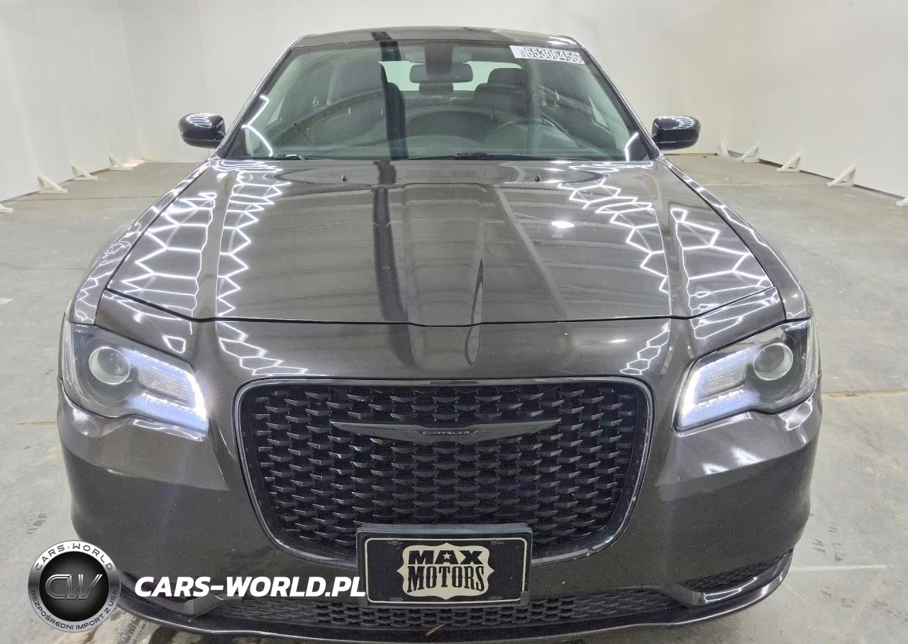 2021 Chrysler 300 Touring VIN:2C3CCAAG7MH538240 - 5