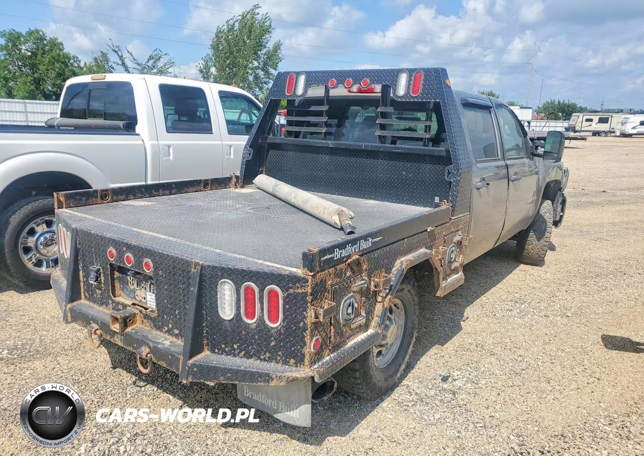 2007 Chevrolet Silverado K2500 Heavy Duty VIN:1GCHK23687F513478 - 3