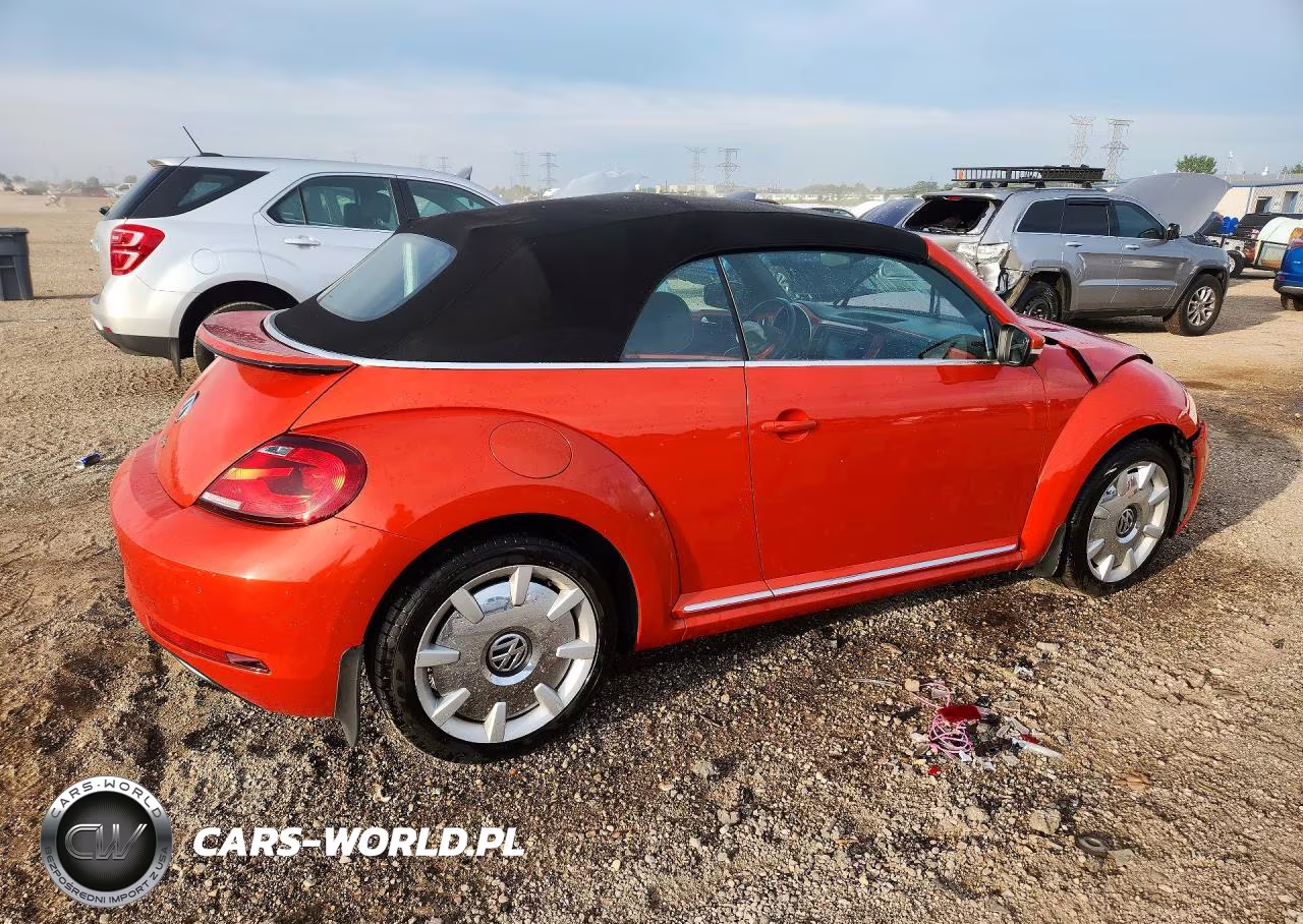 2017 Volkswagen Beetle S-Se VIN:3VW517AT9HM804629 - 3