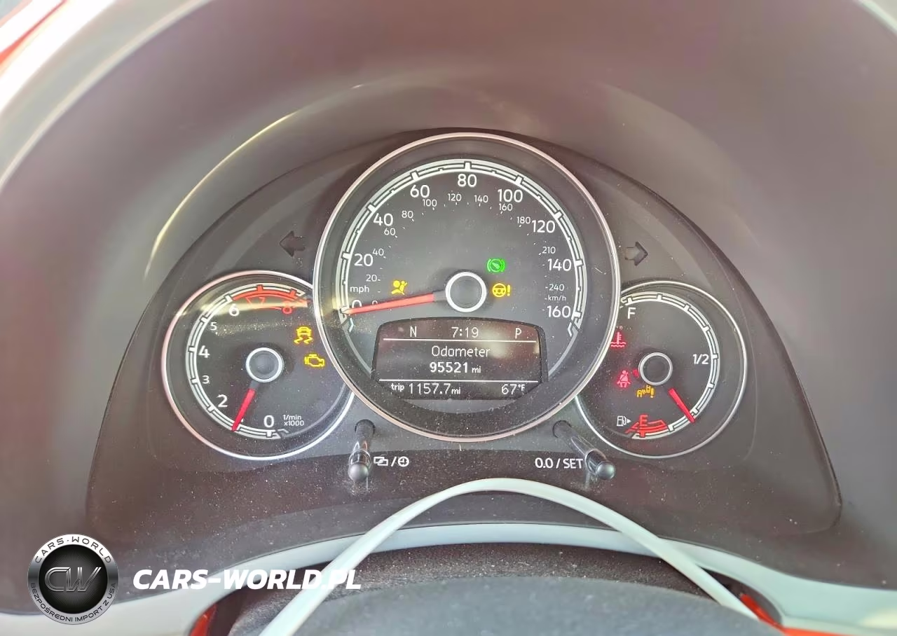 2017 Volkswagen Beetle S-Se VIN:3VW517AT9HM804629 - 9