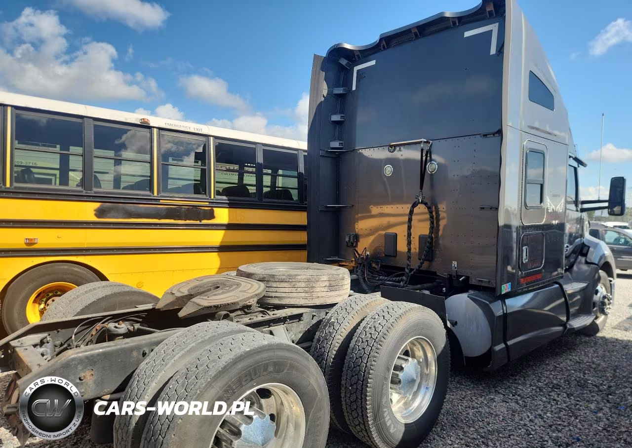 2014 Kenworth Construction T680 VIN:1XKYAP8X9EJ404897 - 3