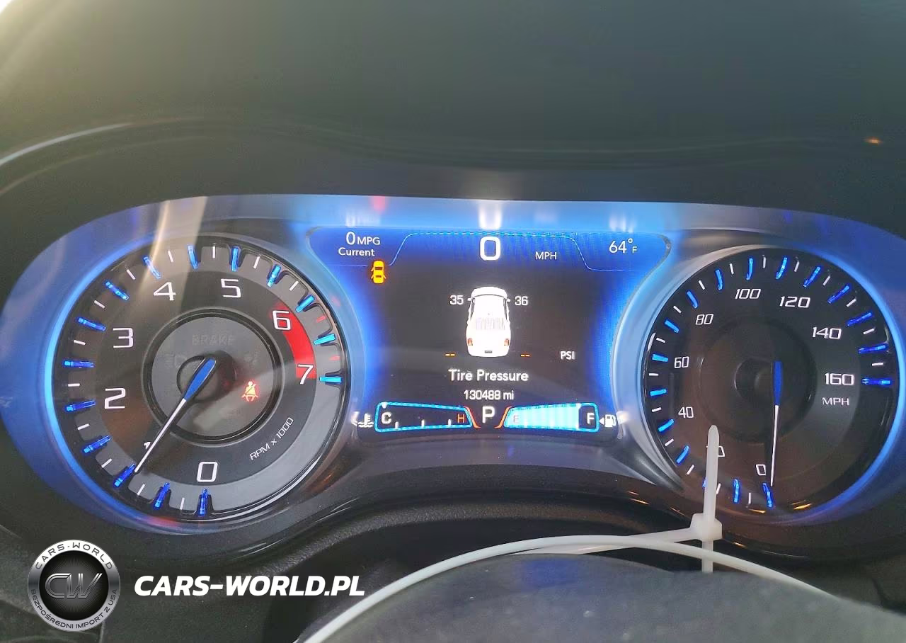 2020 Chrysler 300 S VIN:2C3CCABT8LH180656 - 9