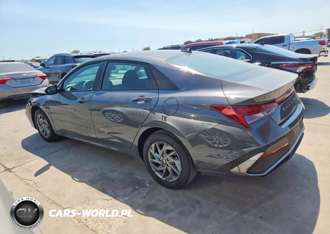 2026 Hyundai Elantra Hybrid Blue VIN:KMHLM4DJ3TU196813 - 2