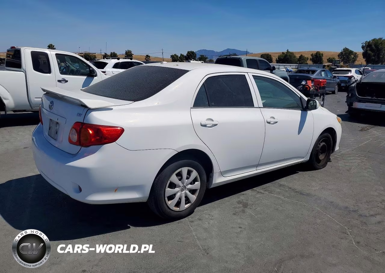 2010 Toyota Corolla Le VIN:1NXBU4EE0AZ319154 - 3