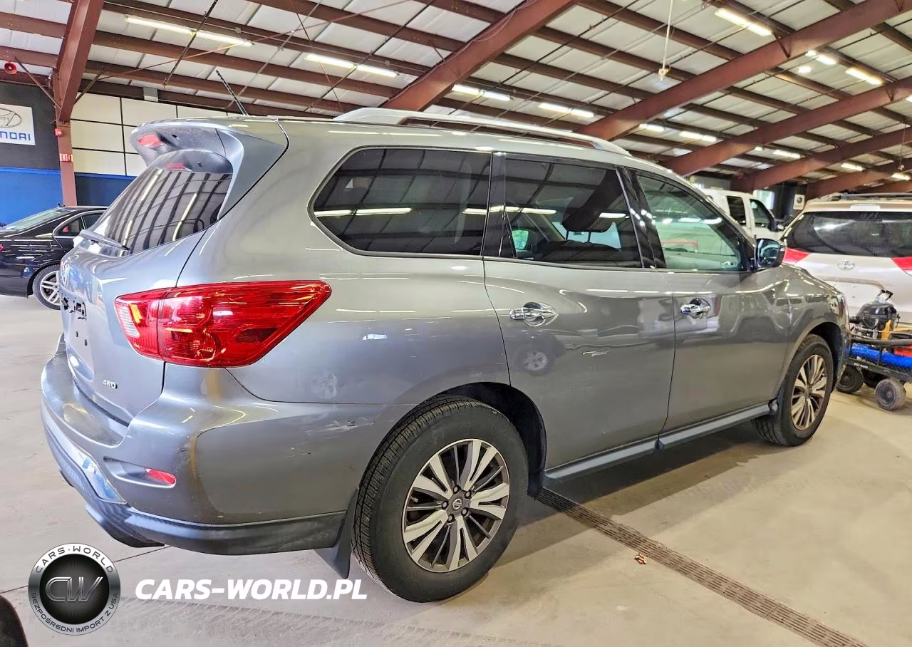 2018 Nissan Pathfinder S VIN:5N1DR2MM1JC632050 - 3