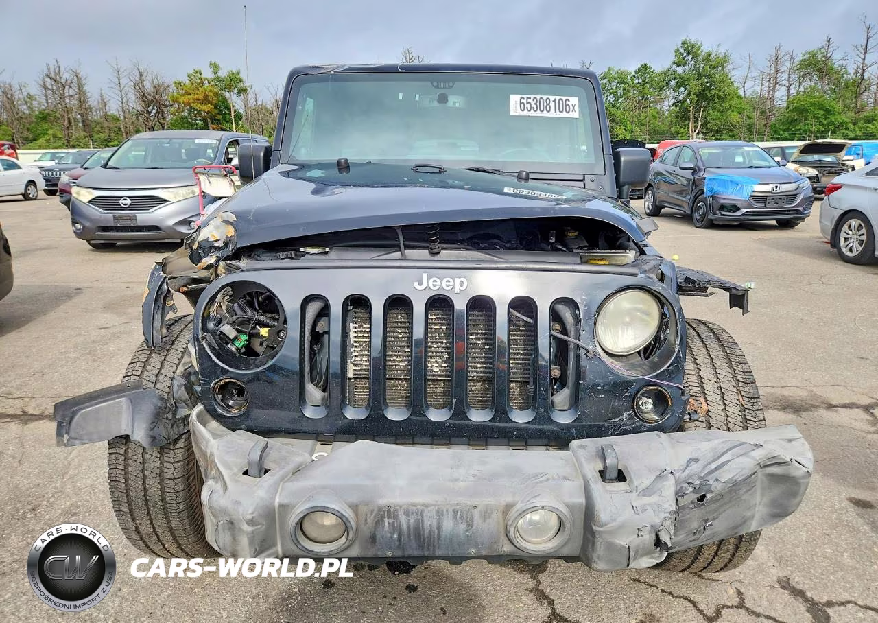 2013 Jeep Wrangler Unlimited Sport VIN:1C4BJWDG9DL605896 - 5