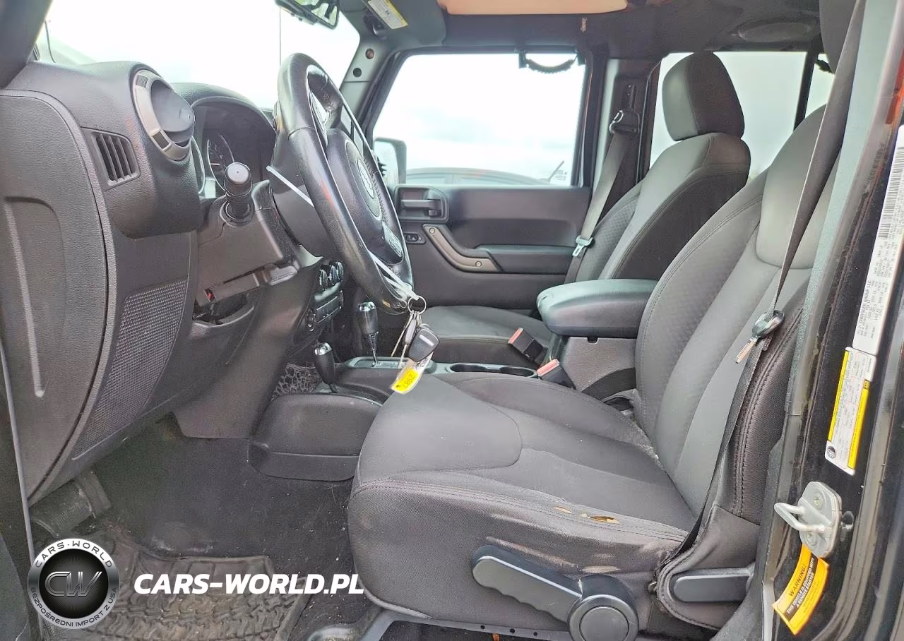 2013 Jeep Wrangler Unlimited Sport VIN:1C4BJWDG9DL605896 - 7