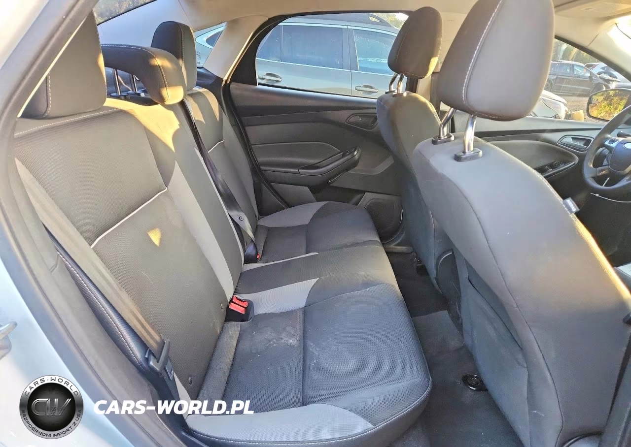 2012 Ford Focus Se VIN:1FAHP3F29CL207763 - 10