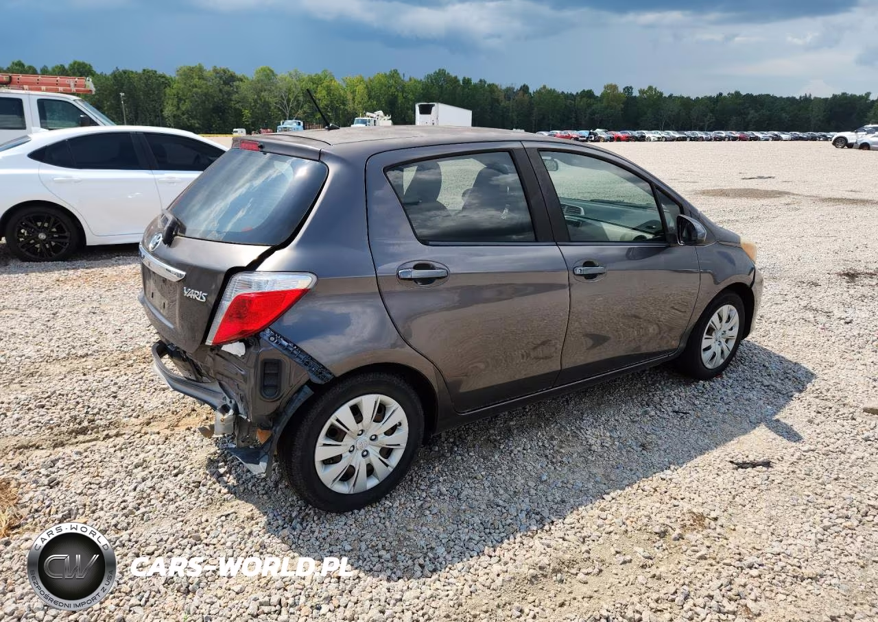 2012 Toyota Yaris 5-Door L VIN:JTDKTUD35CD537620 - 3