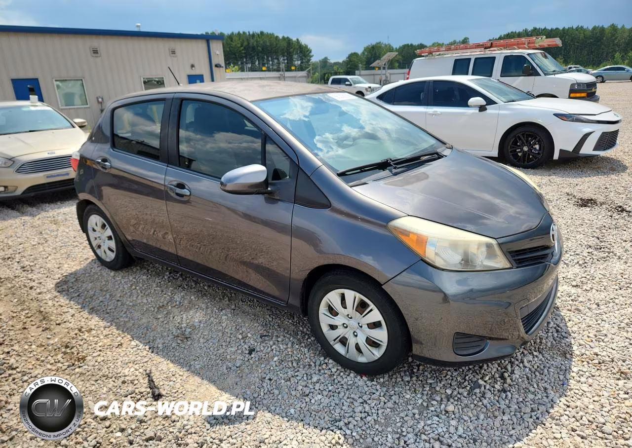 2012 Toyota Yaris 5-Door L VIN:JTDKTUD35CD537620 - 4