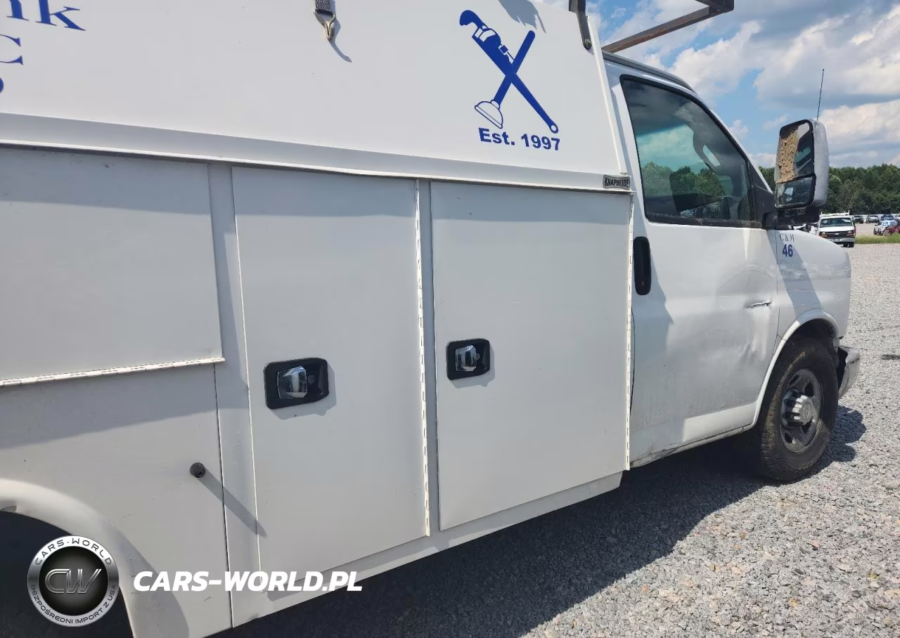 2017 Chevrolet Express G3500 VIN:1GB0GRFG8H1272018 - 11