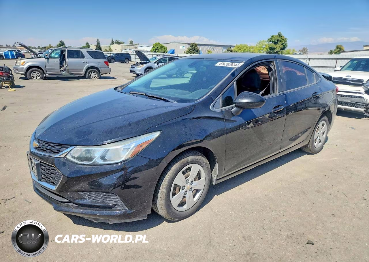 2018 Chevrolet Cruze Ls – zdjęcie 1 z 12