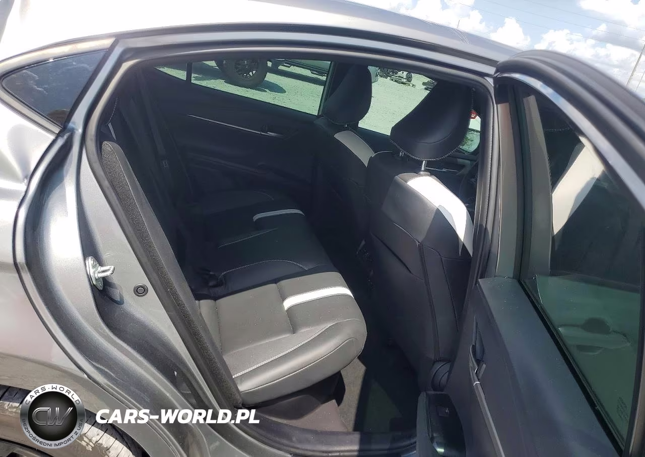 2025 Toyota Camry Se VIN:4T1DAACK8SU620202 - 10