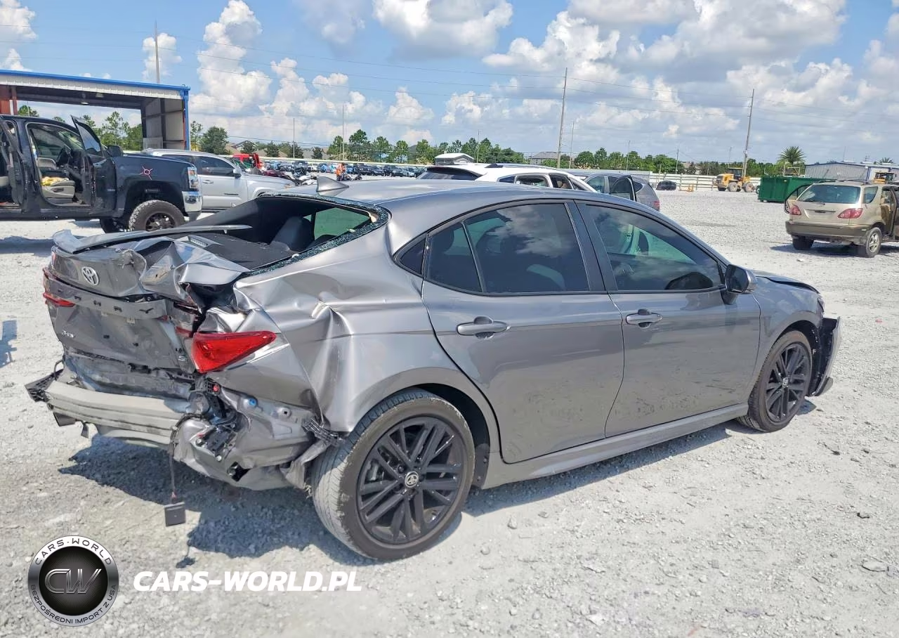 2025 Toyota Camry Se VIN:4T1DAACK8SU620202 - 3