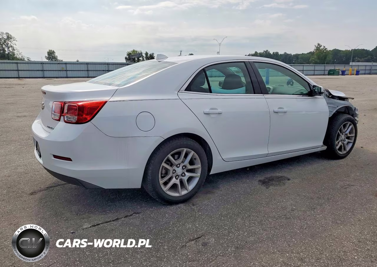2013 Chevrolet Malibu 1Lt VIN:1G11D5RR5DF108021 - 3