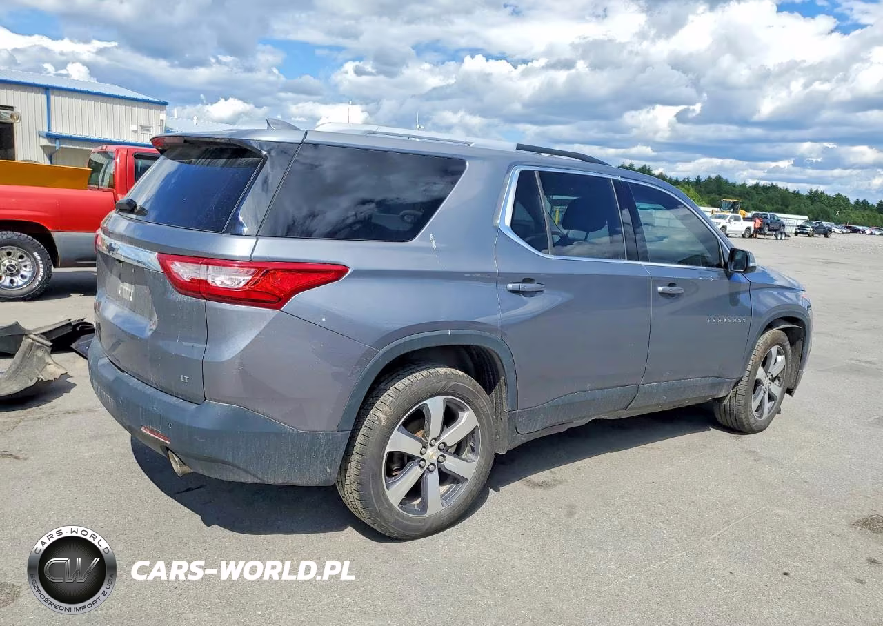 2018 Chevrolet Traverse Lt VIN:1GNEVHKW8JJ249947 - 3