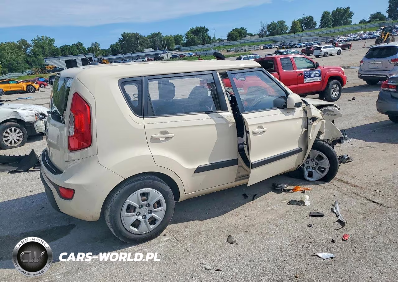 2012 Kia Soul Base VIN:KNDJT2A58C7470712 - 3