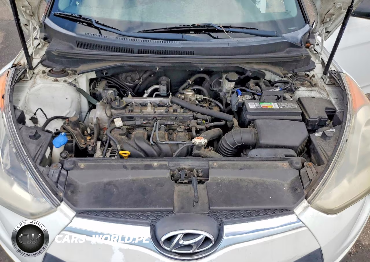 2014 Hyundai Veloster Base VIN:KMHTC6AD8EU196256 - 11