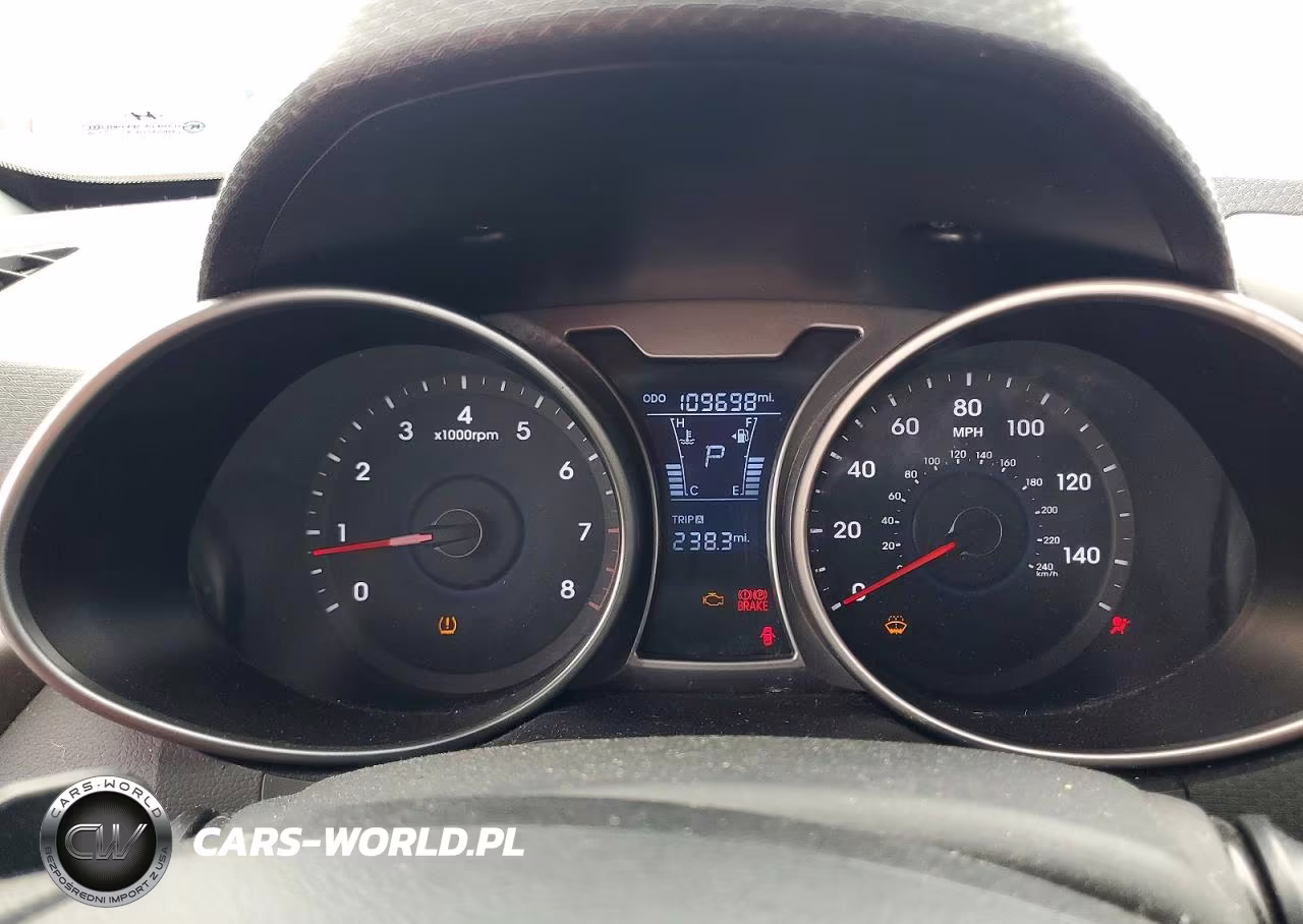 2014 Hyundai Veloster Base VIN:KMHTC6AD8EU196256 - 9