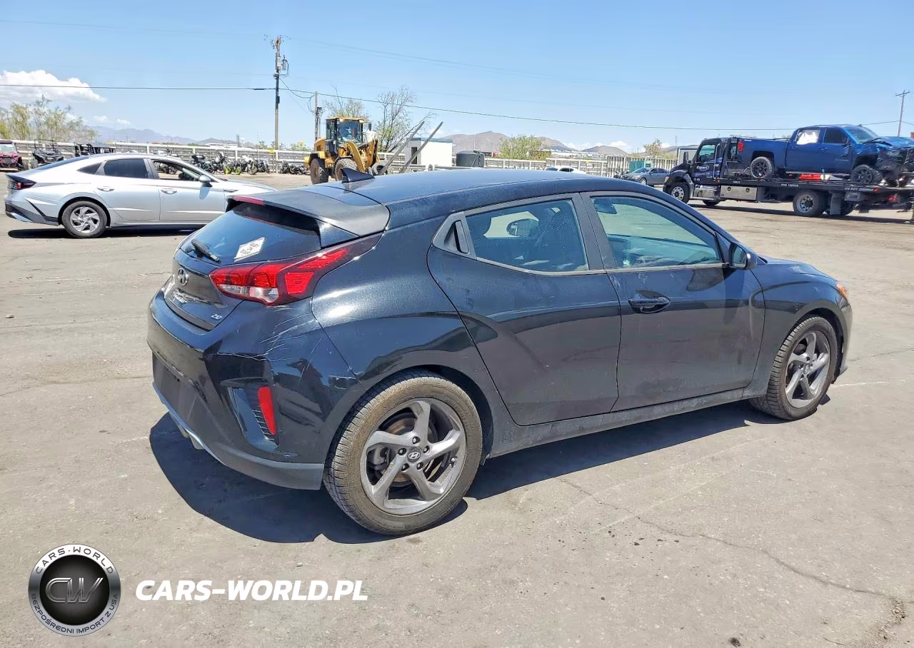 2020 Hyundai Veloster 2.0L VIN:KMHTG6AFXLU022708 - 3