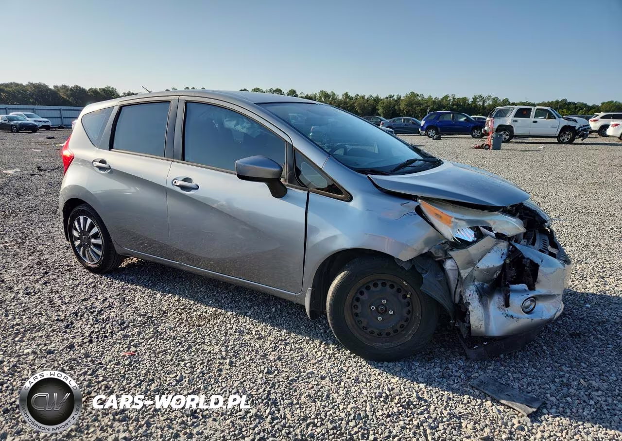 2015 Nissan Versa Note S Plus VIN:3N1CE2CP9FL391828 - 4