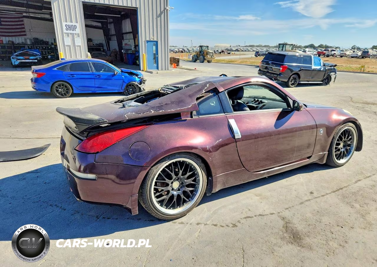 2003 Nissan 350Z Coupe VIN:JN1AZ34D03T103630 - 3