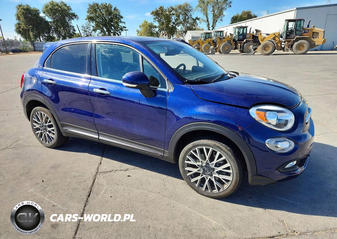 2017 Fiat 500X Lounge VIN:ZFBCFYDB1HP616995 - 4