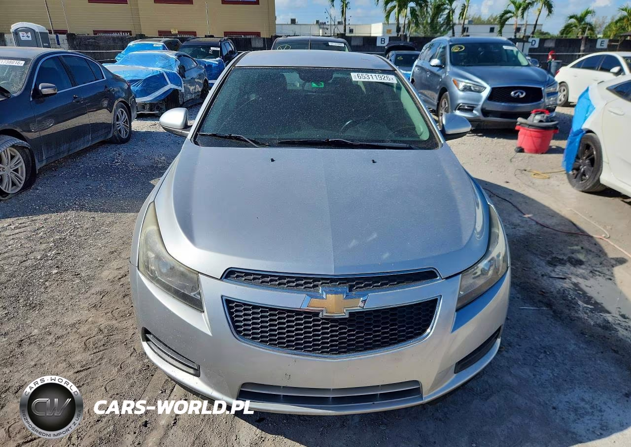 2014 Chevrolet Cruze Lt VIN:1G1PC5SB5E7295038 - 5