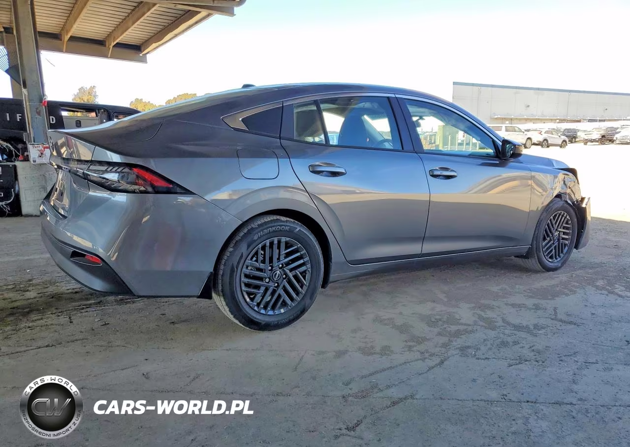 2026 Nissan Sentra Sv VIN:3N1AB9CV9TY235522 - 3
