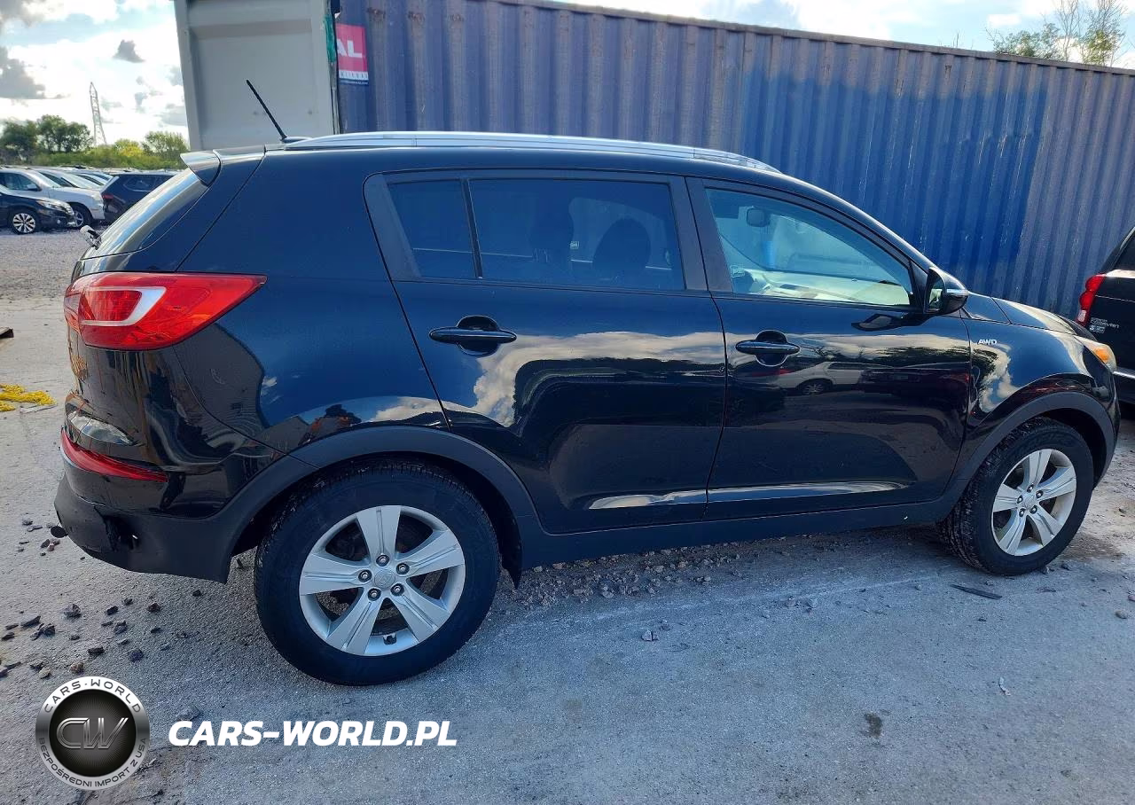 2011 Kia Sportage Lx VIN:KNDPBCA29B7061108 - 3