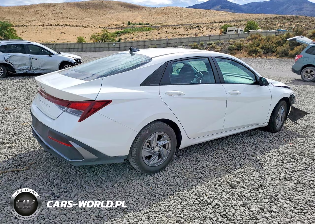 2024 Hyundai Elantra Se VIN:KMHLL4DG2RU670850 - 3