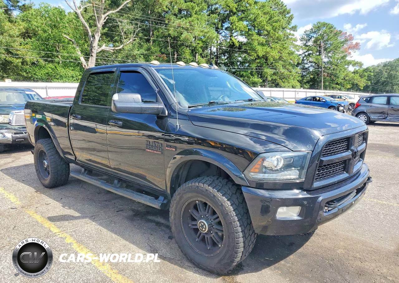 2017 Ram 3500 Laramie VIN:3C63R3EJ9HG596939 - 4