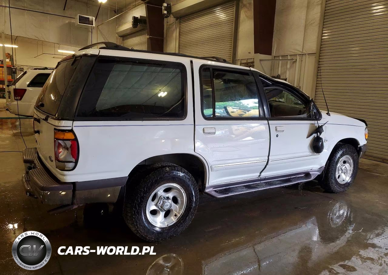 1996 Ford Explorer VIN:1FMDU35P3TZB56977 - 3