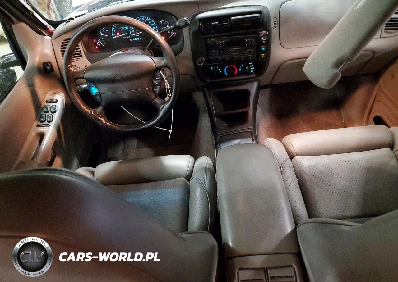 1996 Ford Explorer VIN:1FMDU35P3TZB56977 - 8