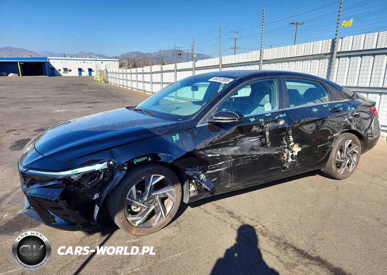 2025 Hyundai Elantra Sel – zdjęcie 1 z 12