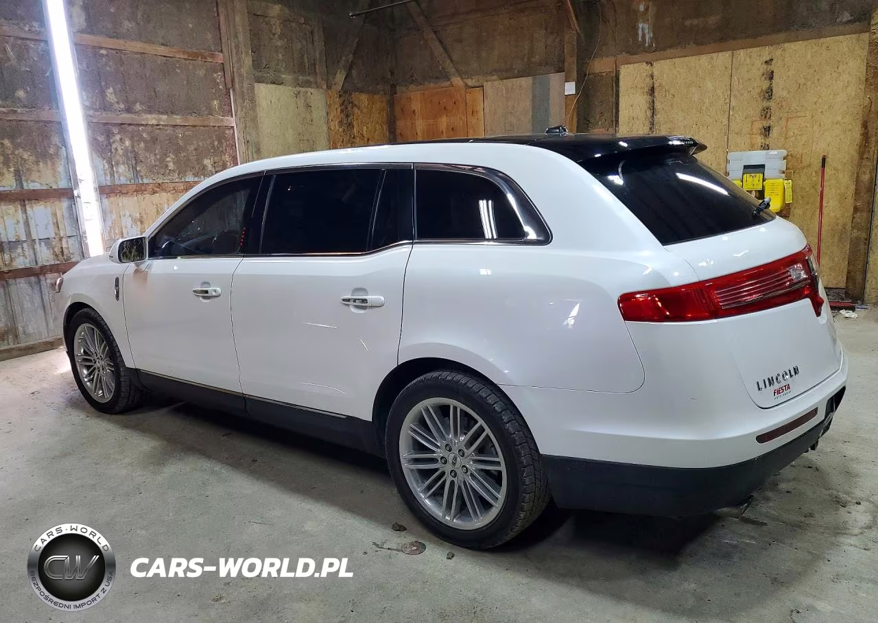 2016 Lincoln Mkt VIN:2LMHJ5AT3GBL03126 - 2
