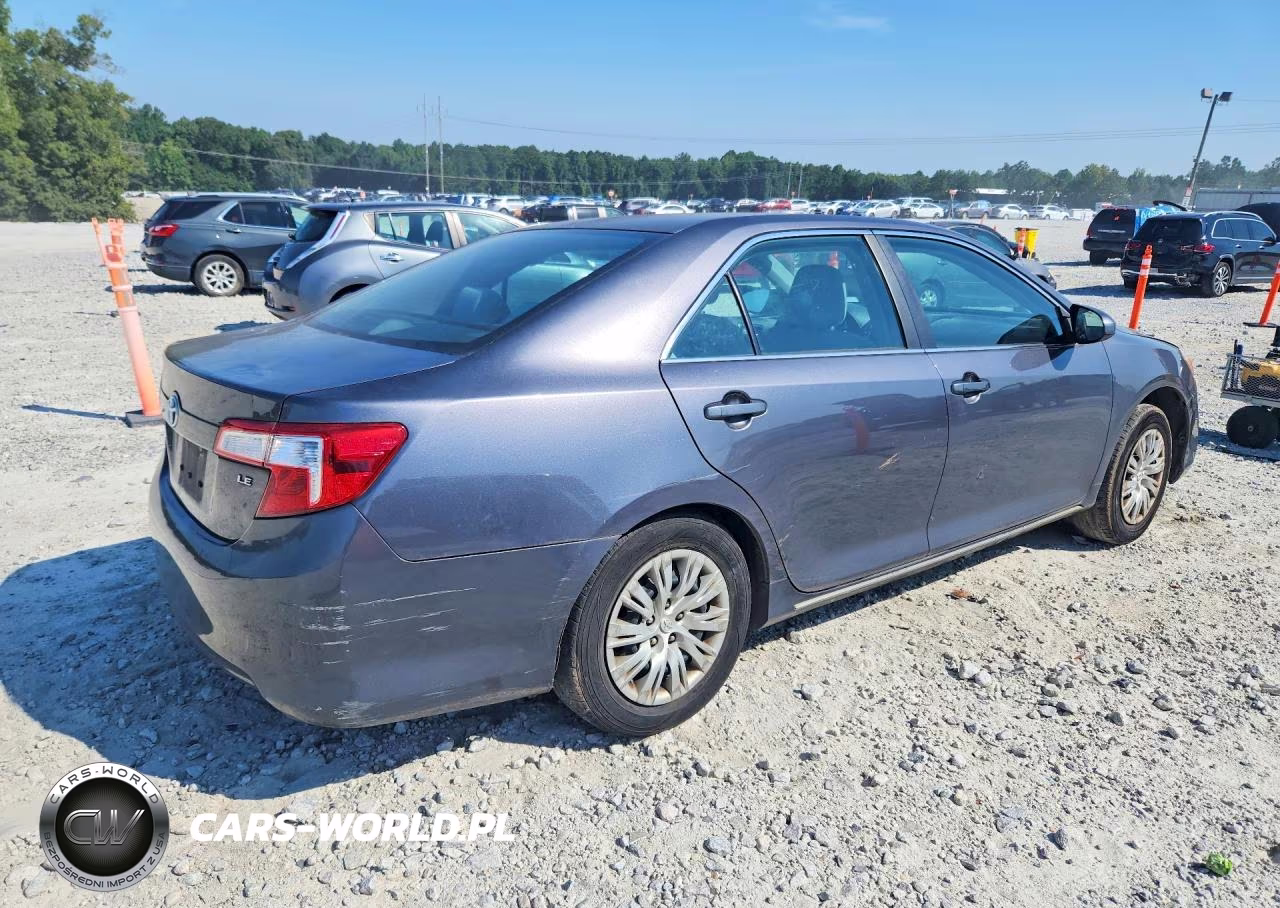 2014 Toyota Camry Le VIN:4T1BF1FKXEU429051 - 3