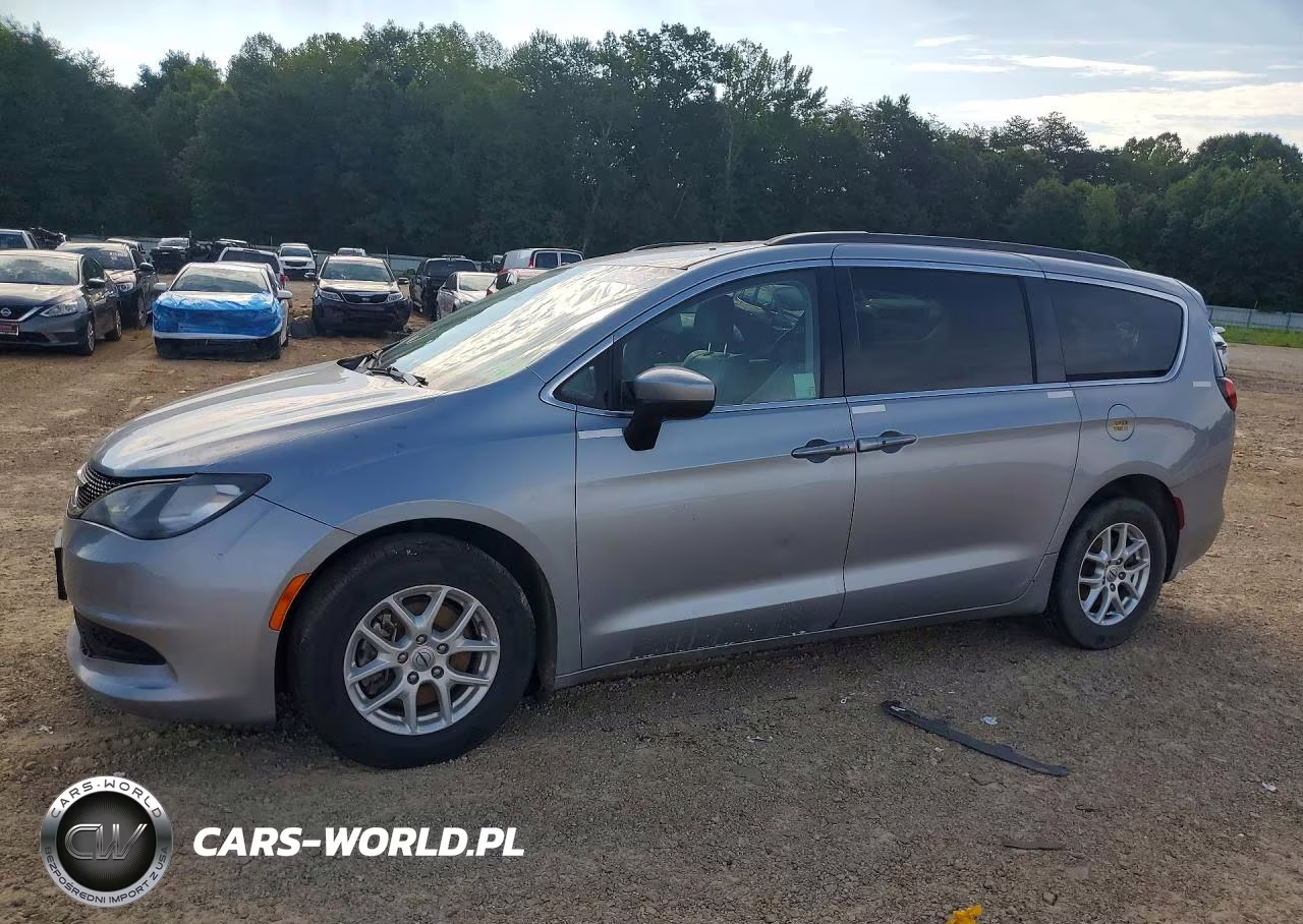 2021 Chrysler Voyager Lxi