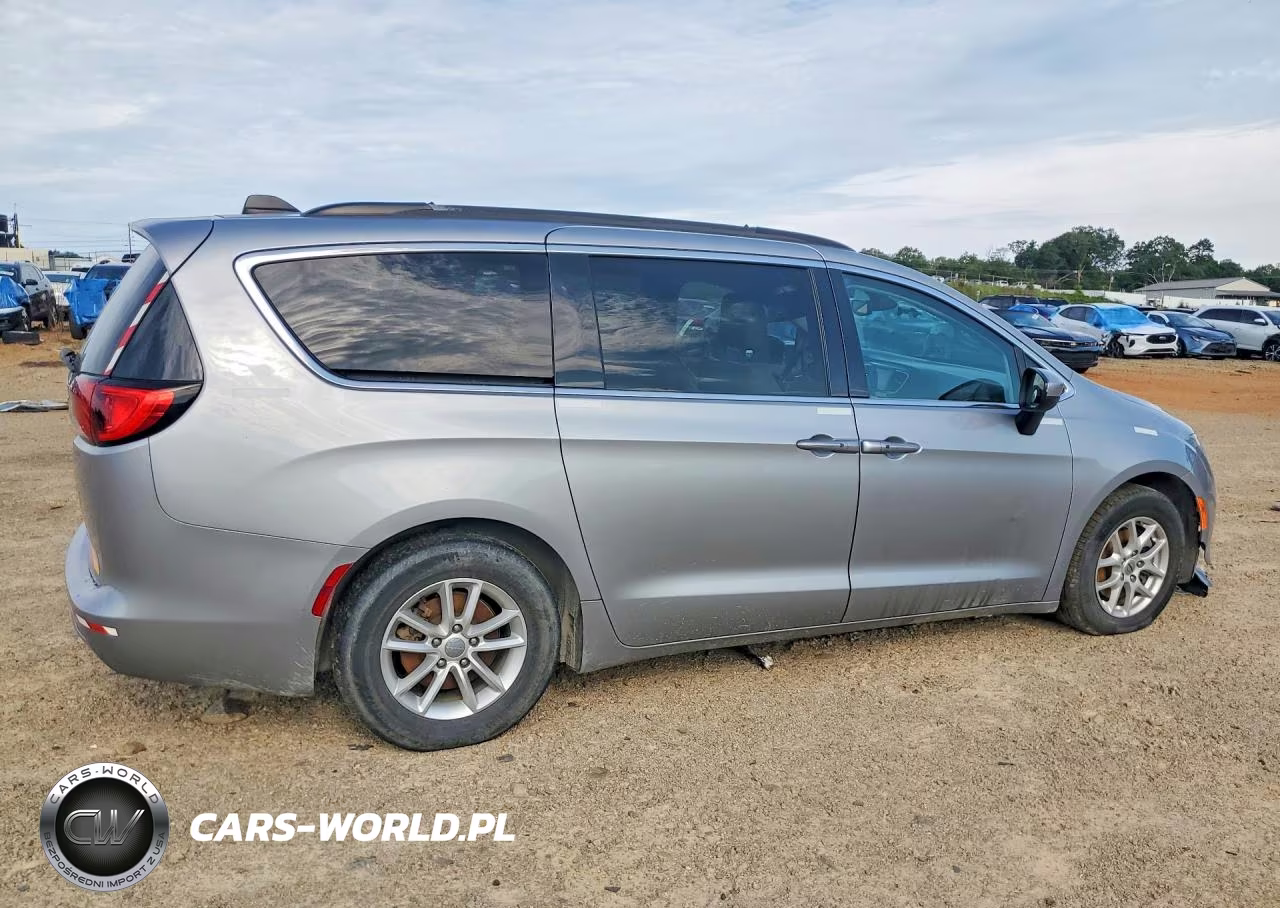 2021 Chrysler Voyager Lxi VIN:2C4RC1DG6MR526155 - 3