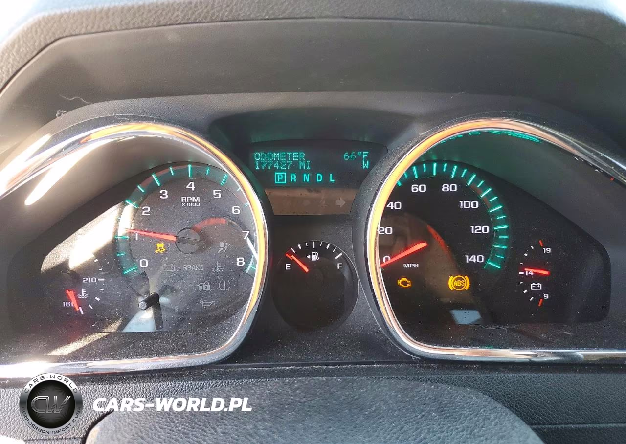2011 Chevrolet Traverse Lt VIN:1GNKVGED2BJ204799 - 9