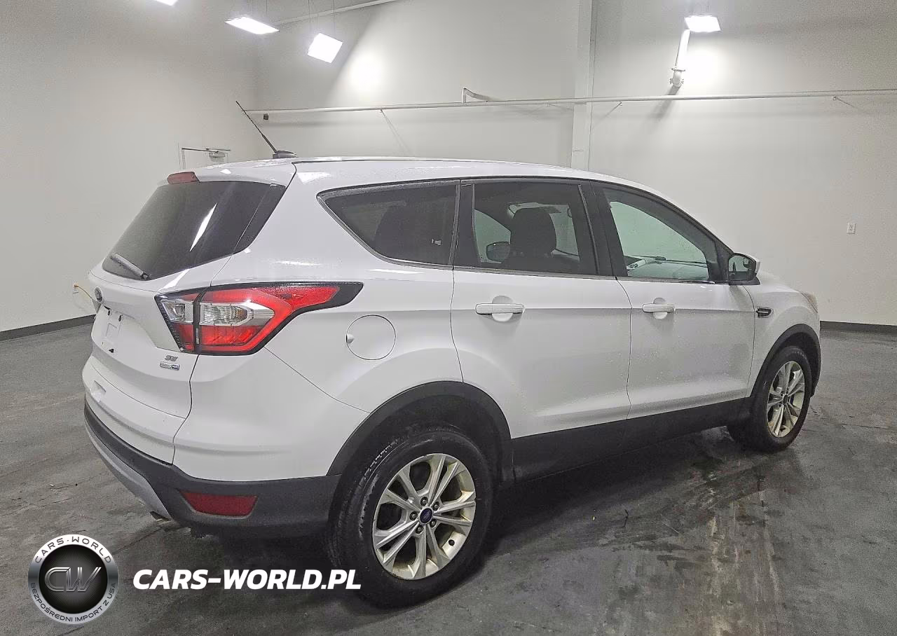2017 Ford Escape Se VIN:1FMCU9GD6HUB72208 - 3