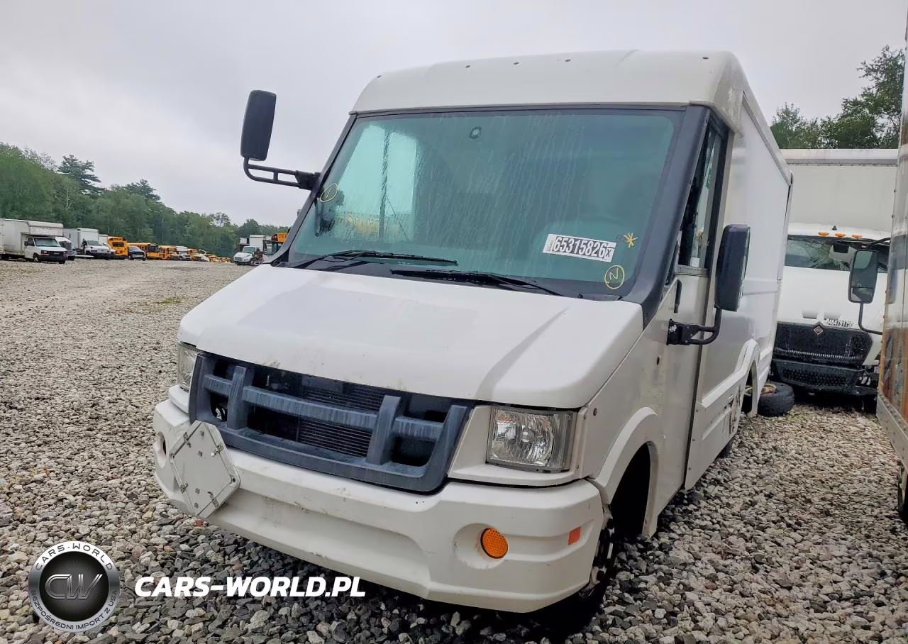 2013 Isuzu Npr Hd Delivery Truck