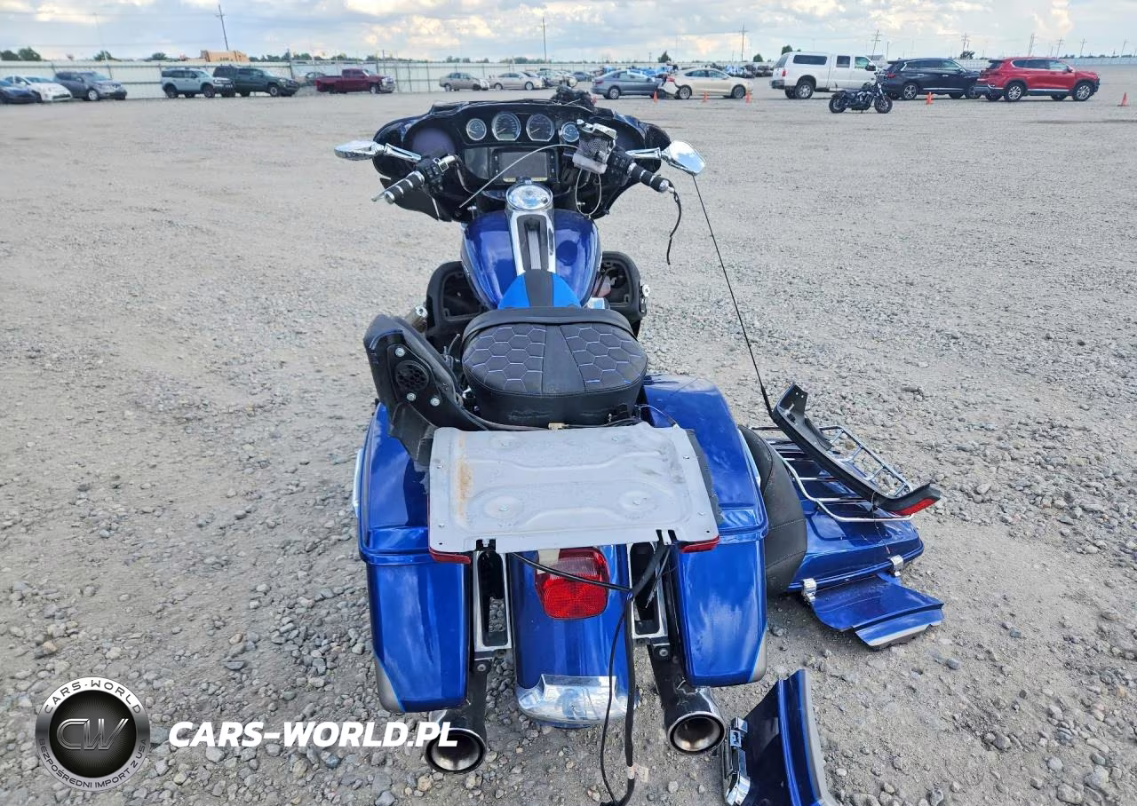 2017 Harley-Davidson Flhtk Ultra Limited VIN:1HD1KED1XHB610386 - 4